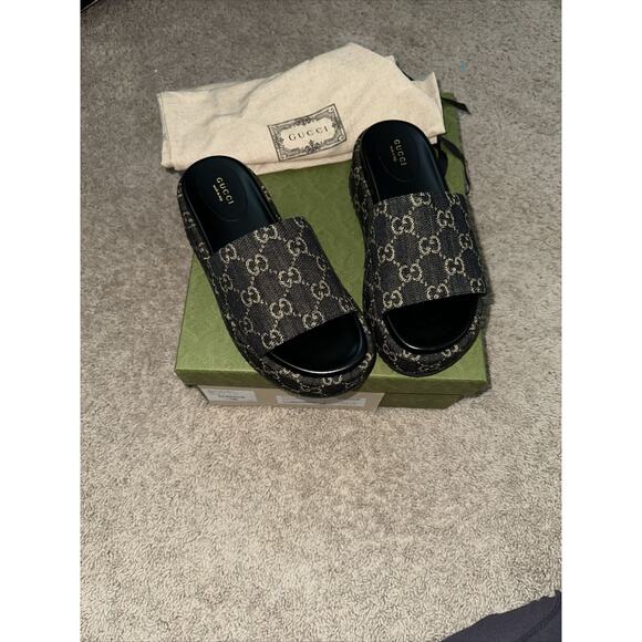 GUCCI SHOES GG SUPREME BLACK DENIM PLATFORM SLIDE $690 sz 38.5 8.5. 38 NEW - Picture 1 of 4